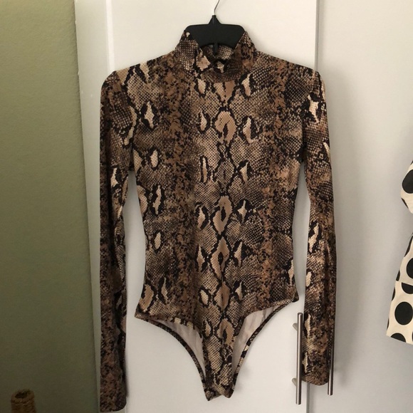 1 Left! Snakeskin Print Bodysuit - Picture 3 of 3